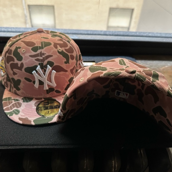 New Era New York Yankees Hat MLB World Series Fitted Cap Duck Camo Size 7 7/8 - Picture 3 of 3